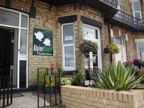 Alpine Guest House Middlesbrough Dış mekan fotoğraf