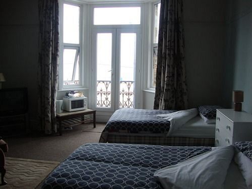 Alpine Guest House Middlesbrough Dış mekan fotoğraf